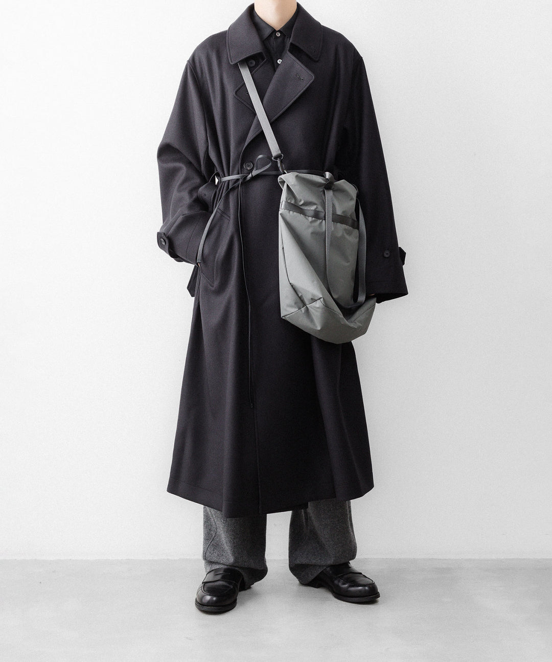 ssstein(シュタイン)のWOOL MELTON OVERSIZED DOUBLE BREASTED COAT - DARK CHARCOALの公式通販サイトsession福岡セレクトショップ