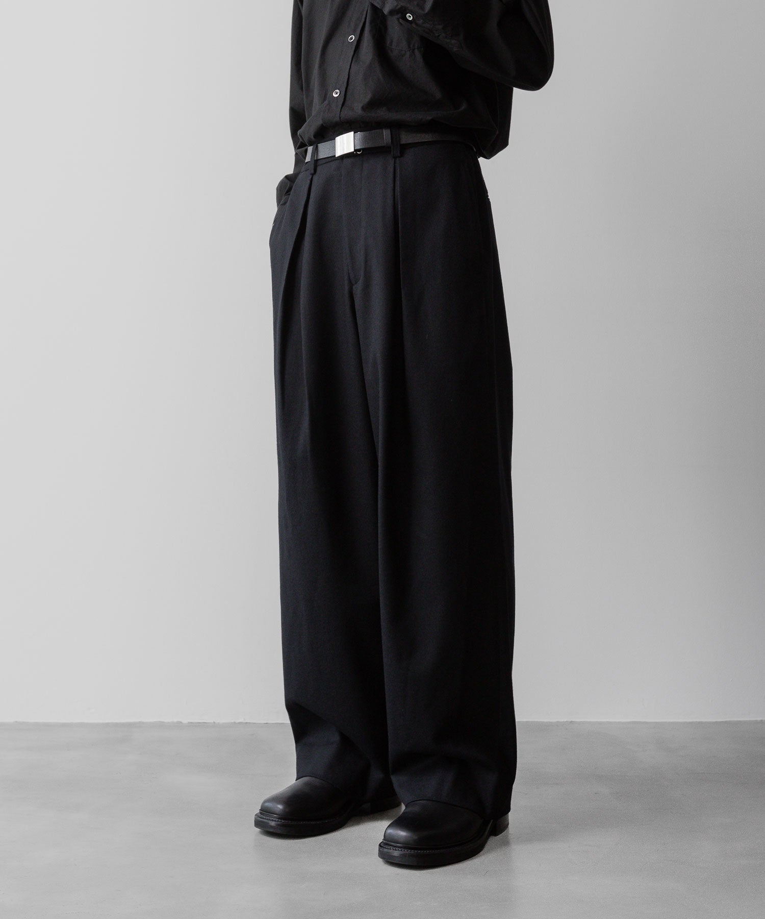 ssstein(シュタイン)の24AWコレクション EASY WIDE TROUSERS (2/72梳毛フラノ) - BLACK 公式通販サイトsession福岡セレクトショップ