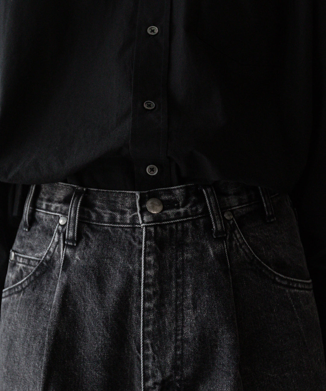 stein(シュタイン)の24SSコレクションCHEMICAL BLEACHED DENIM JEANSのBLACK
