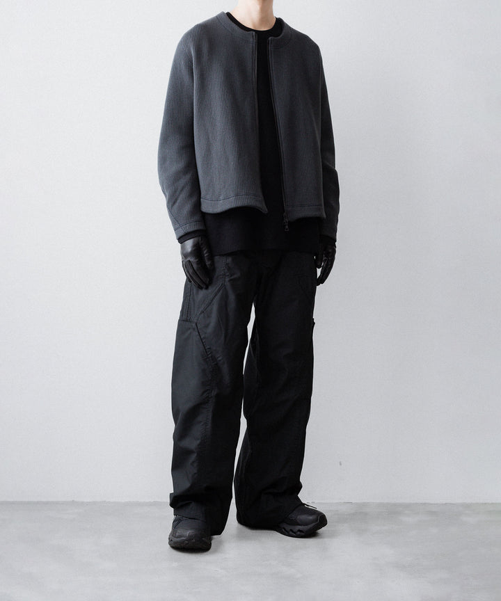 【OPPOSE DUALITY】NO COLLAR RIB ZIP TOP - BLACK