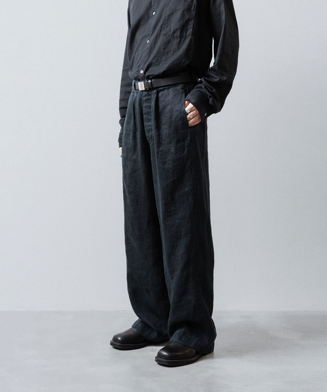 ssstein(シュタイン)のHEAVY LINEN HERRINGBONE WIDE EASY TROUSERS - BLACKの公式通販サイトsession福岡セレクトショップ