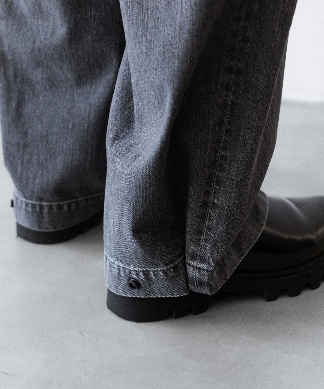 ANTHEM A アンセムエーのWASHED DENIM NO-BRAINER PANTSのBLACK 公式通販サイトsession福岡セレクトショップ
