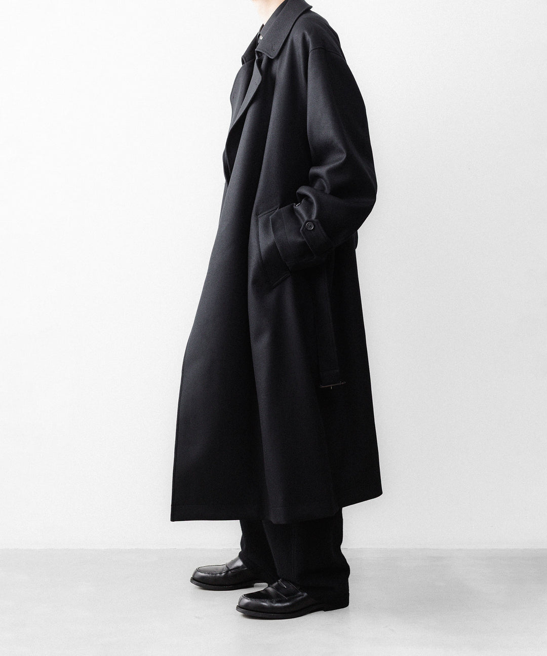ssstein(シュタイン)のWOOL MELTON OVERSIZED DOUBLE BREASTED COAT - BLACKの公式通販サイトsession福岡セレクトショップ