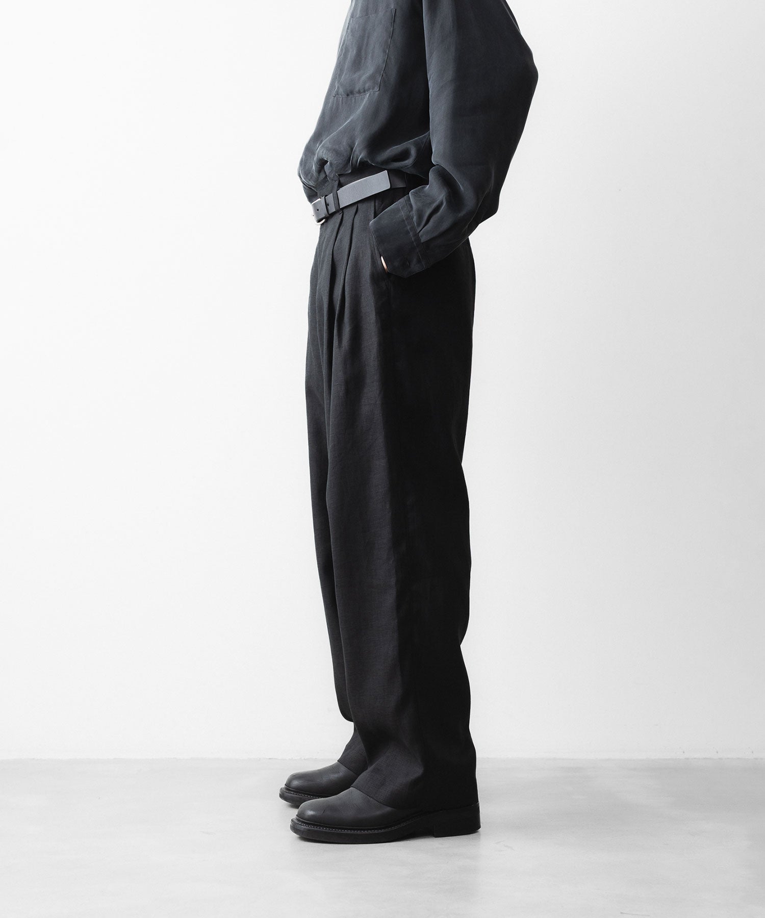 ssstein / シュタイン】LIGHT LINEN WIDE EASY TROUSERS - BLACK