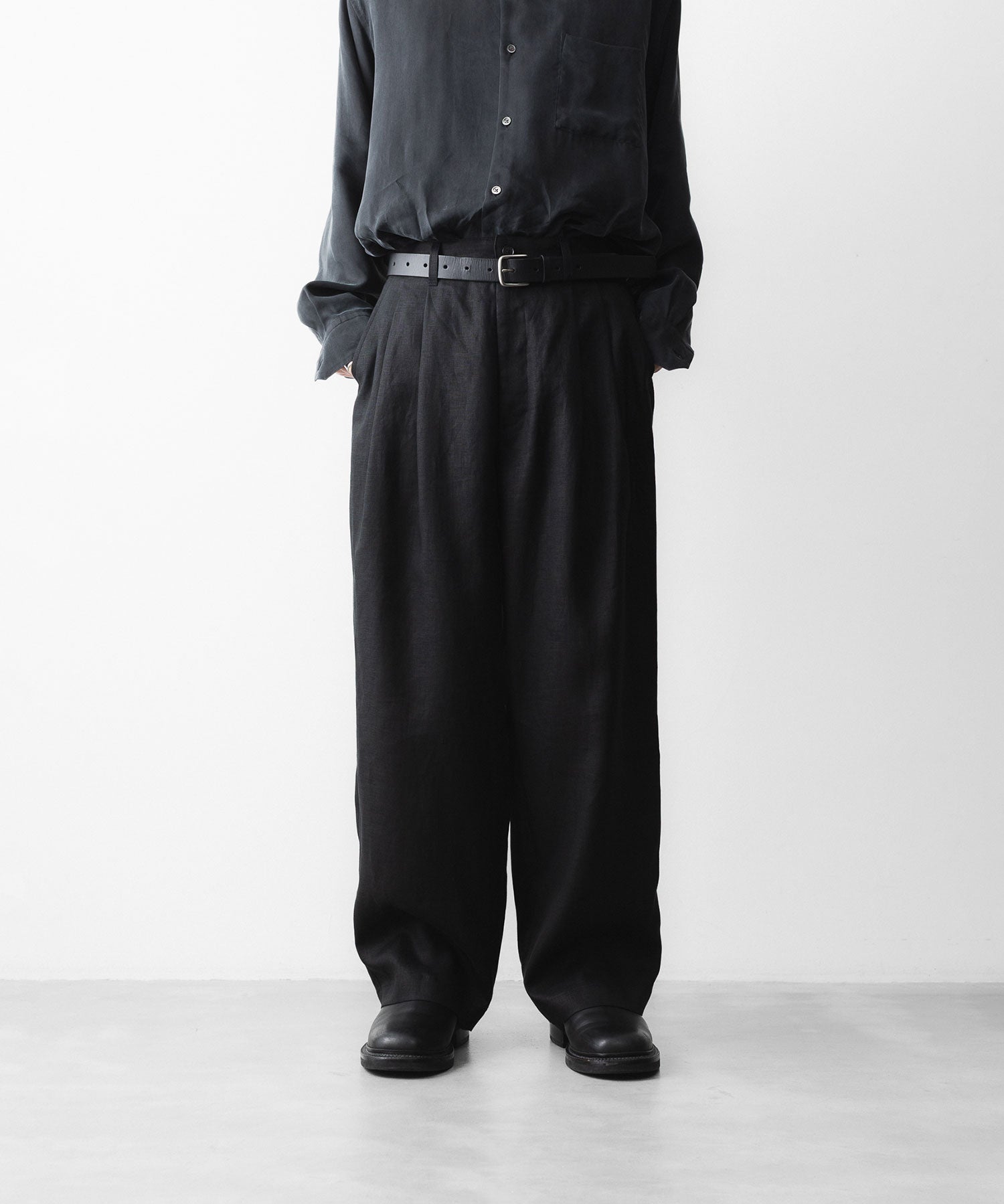 ssstein / シュタイン】LIGHT LINEN WIDE EASY TROUSERS - BLACK