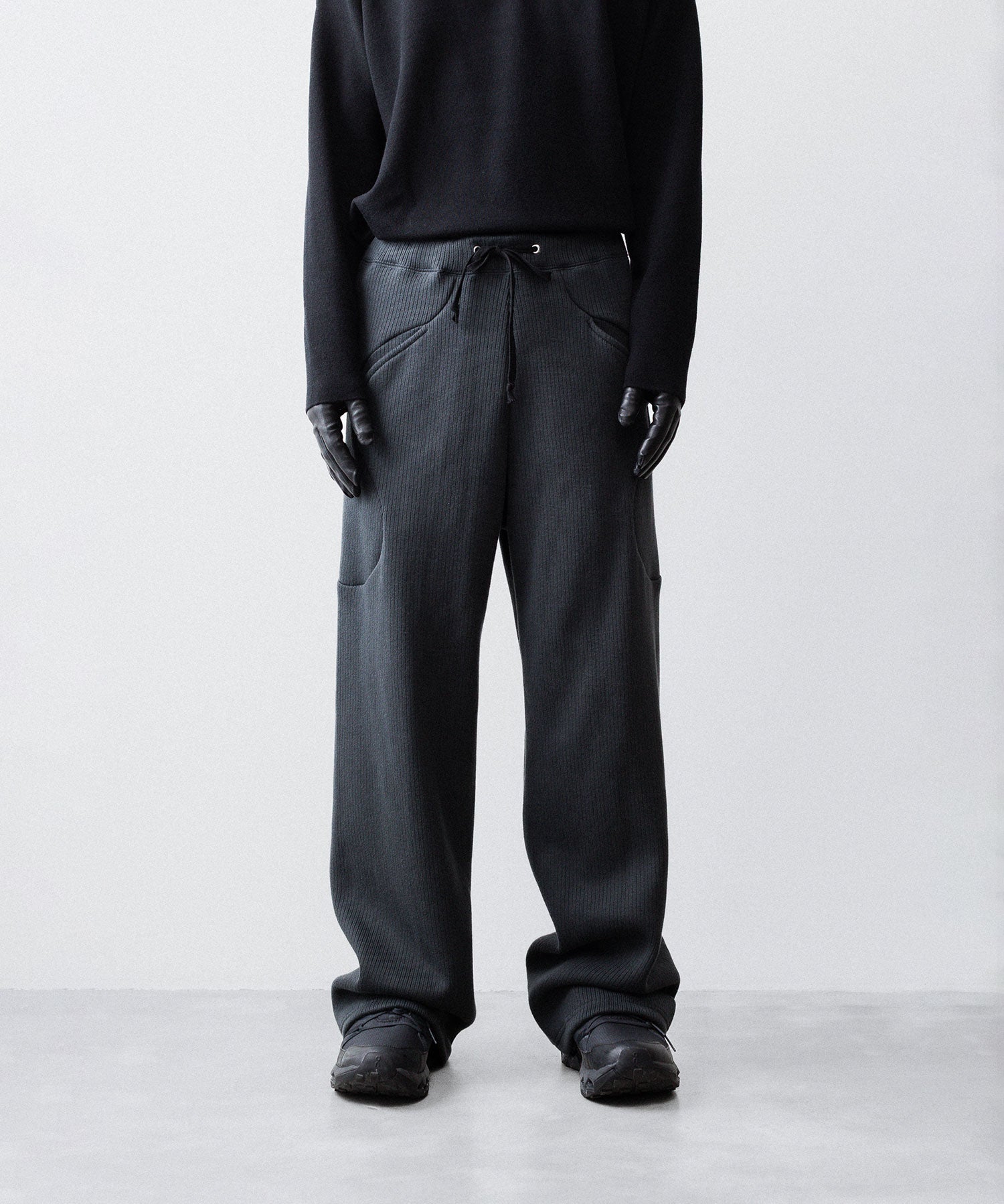 OPPOSE DUALITY-オポーズデュアリティのSUB ONG RIB SWEAT PANTSのBLACK