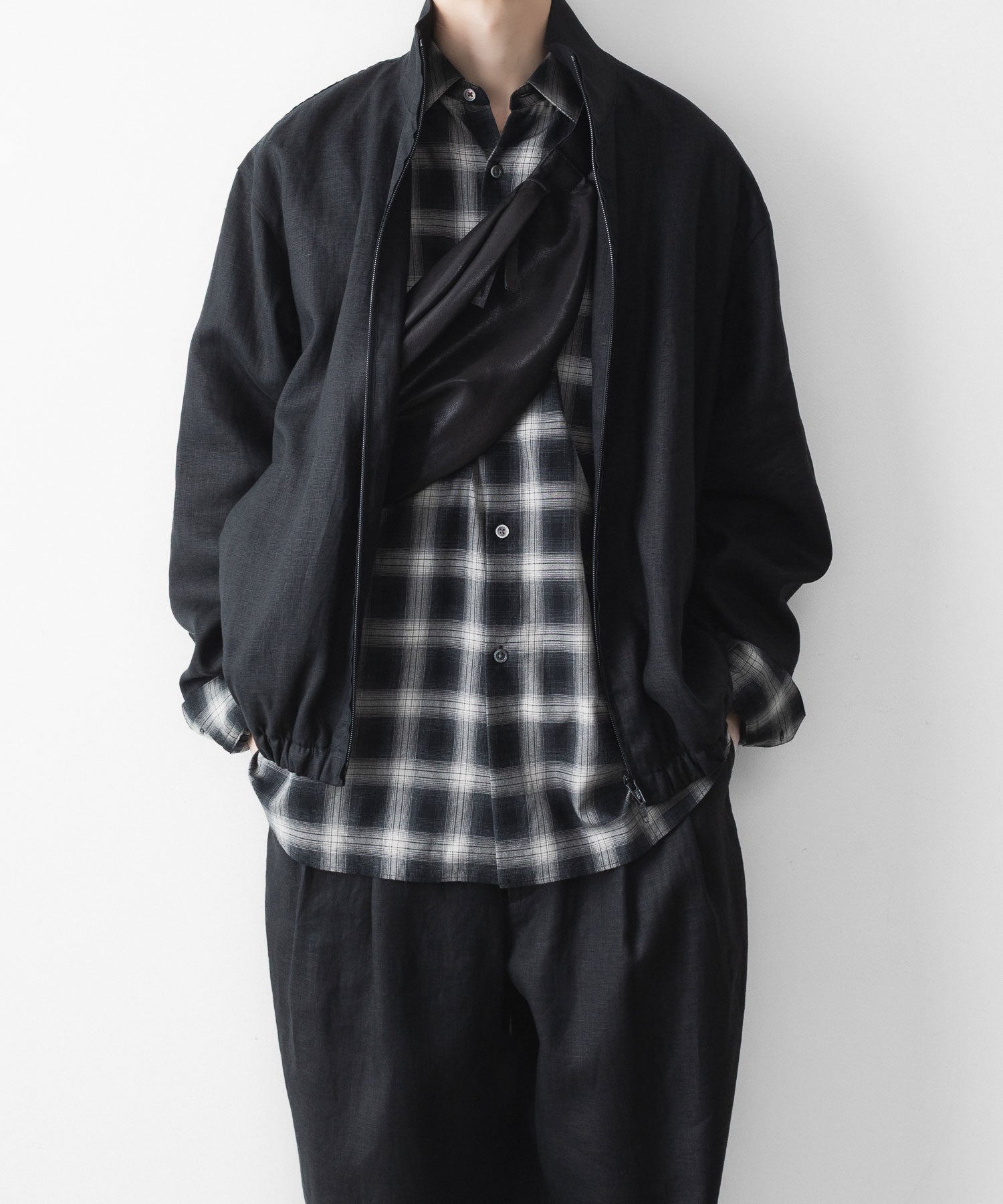 ssstein / シュタイン】LIGHT LINEN SHIRRED LIGHT ZIP JACKET - BLACK