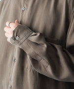 画像をギャラリービューアに読み込む, ssstein(シュタイン)のCUPRO FIBRIL OVERSIZED LS SHIRT - KHAKIの公式通販サイトsession福岡セレクトショップ
