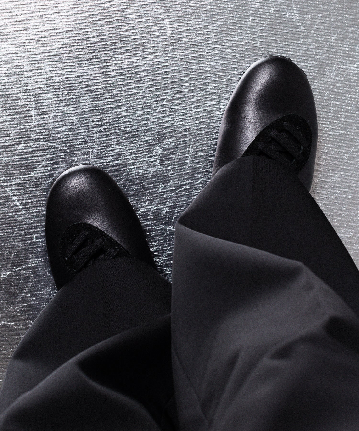 【 SINE & COSINE 】JOHAN / SNEAKER VIBRAM ZEGAMA - WASHED COW / BRUSHED SUEDE BLACK