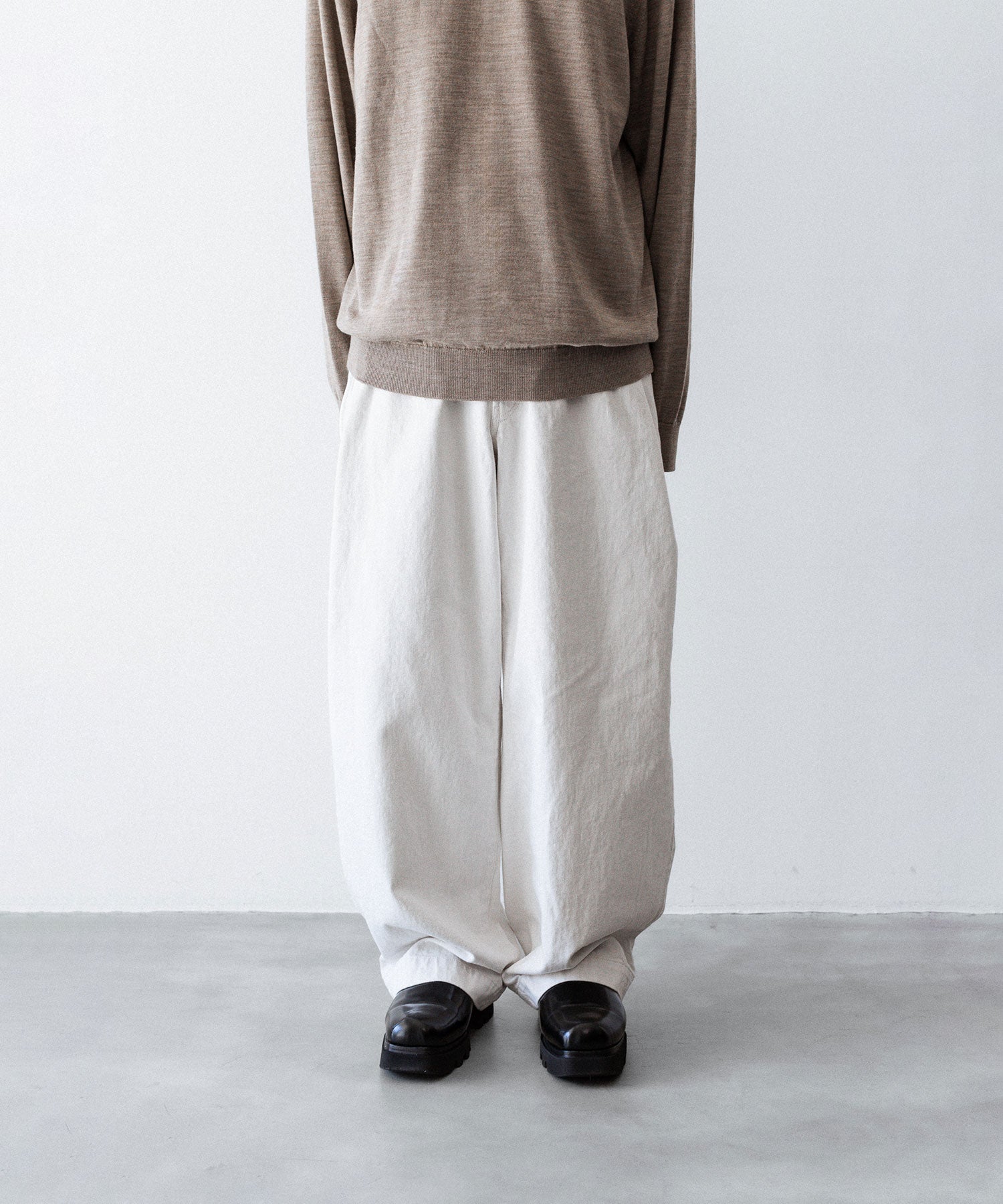 ANTHEM A アンセムエーのWASHED DENIM NO-BRAINER PANTSのECRU 公式通販サイトsession福岡セレクトショップ