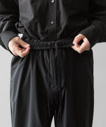 画像をギャラリービューアに読み込む, ssstein(シュタイン)の24AWコレクション WINDBREAKER EASY WIDE TROUSERS - BLACK 公式通販サイトsession福岡セレクトショップ
