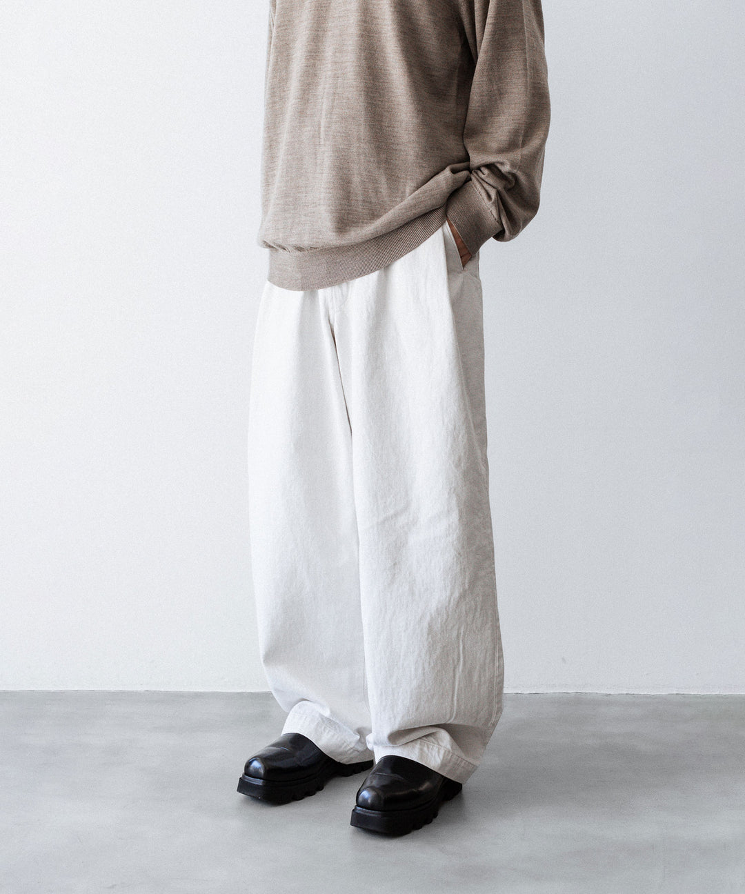 ANTHEM A アンセムエーのWASHED DENIM NO-BRAINER PANTSのECRU 公式通販サイトsession福岡セレクトショップ