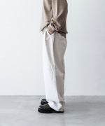 画像をギャラリービューアに読み込む, ANTHEM A アンセムエーのWASHED DENIM NO-BRAINER PANTSのECRU 公式通販サイトsession福岡セレクトショップ
