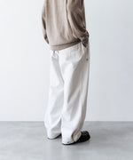 画像をギャラリービューアに読み込む, ANTHEM A アンセムエーのWASHED DENIM NO-BRAINER PANTSのECRU 公式通販サイトsession福岡セレクトショップ
