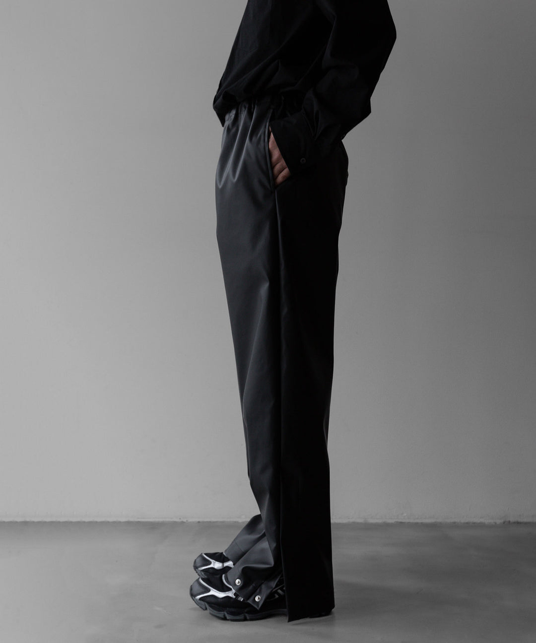 【stein】TRACK EASY TROUSERS - BLACK (AQUA DIMA®︎)