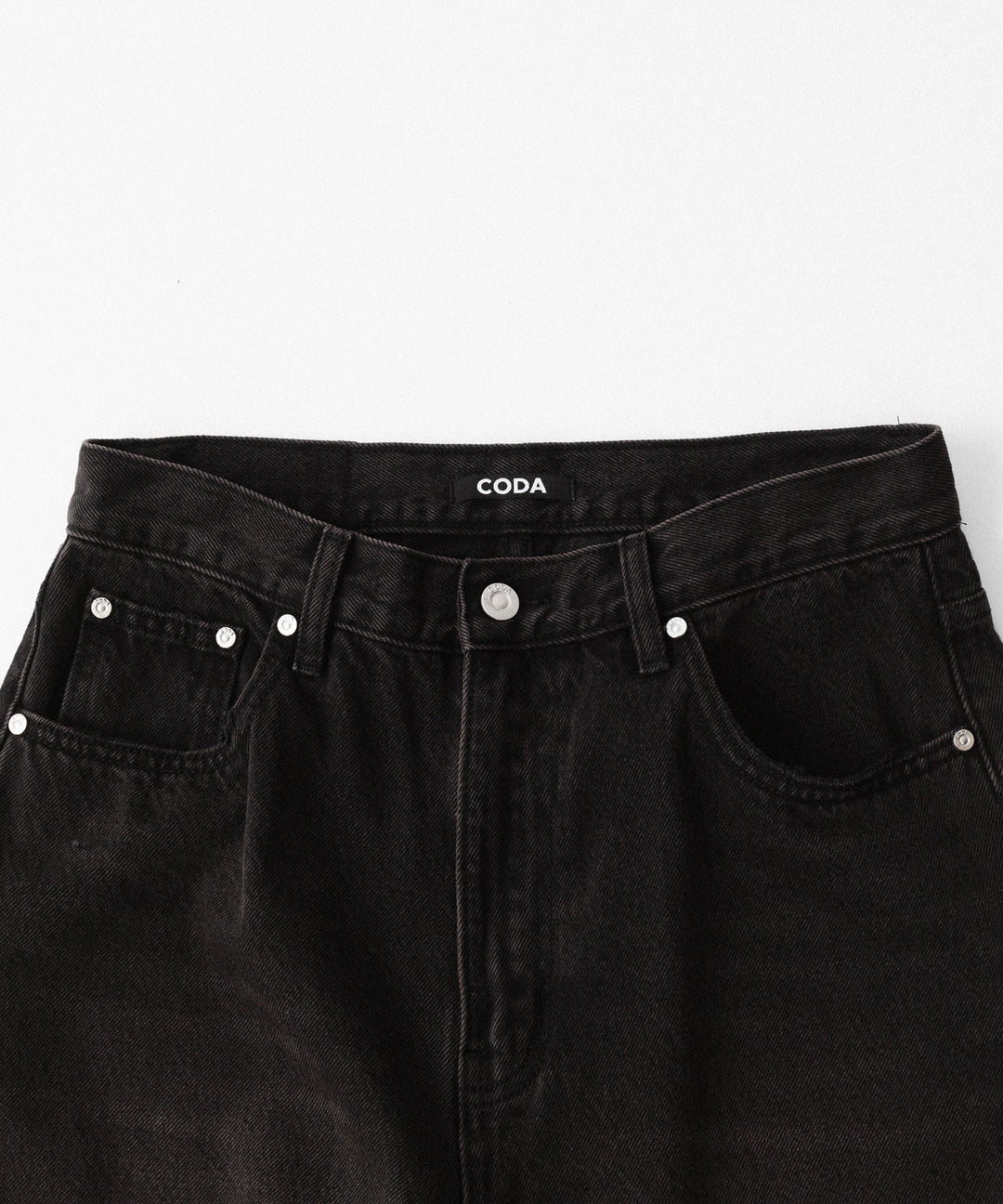 【CODA】BLACK WASHED LAYERED HYBRID BREAK CUT JEANS - BLACK WASHED