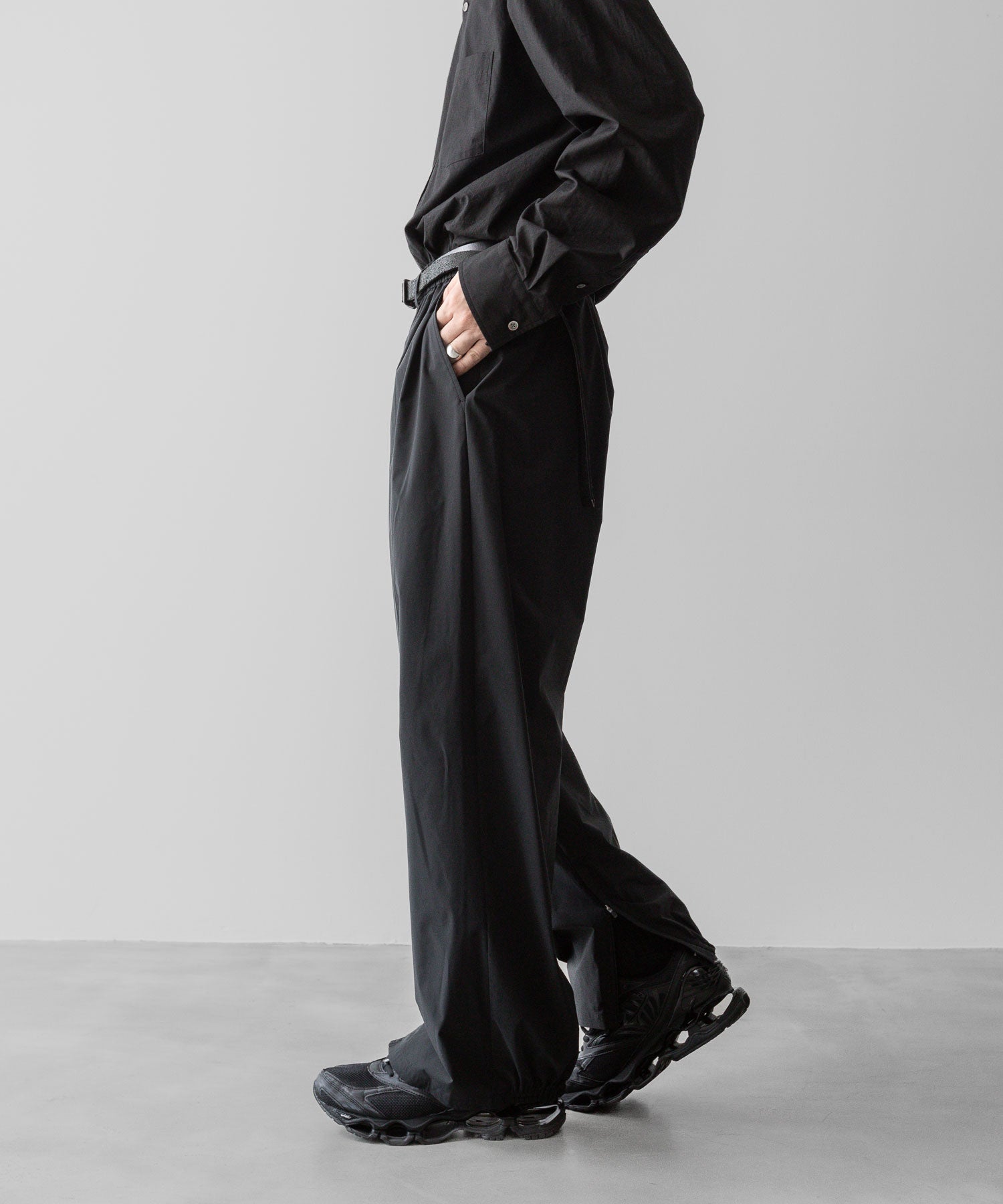 ssstein(シュタイン)の24AWコレクション WINDBREAKER EASY WIDE TROUSERS - BLACK 公式通販サイトsession福岡セレクトショップ