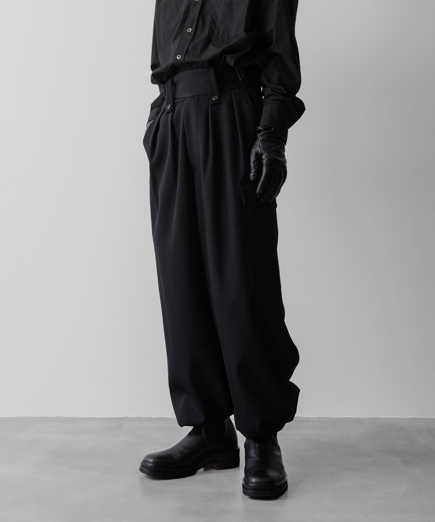 SUBLATIONS サブレーションズのHEAVY WOOL GABARDINE GURKHA CARGO PANTS - BLACKの公式通販サイトsession福岡セレクトショップ