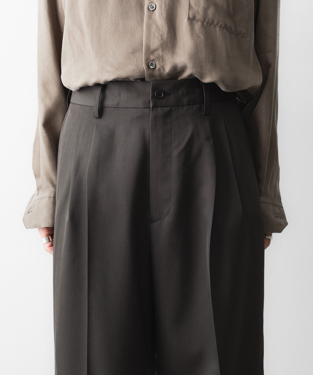 ssstein(シュタイン)のEASY LONG WIDE TROUSERS - GREY KHAKIの公式通販サイトsession福岡セレクトショップ