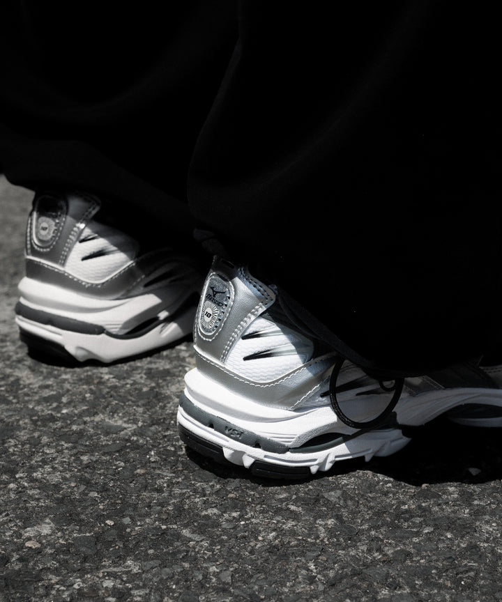 MIZUNO-ミズノのWAVE RIDER 10のWHITE×SILVER×BLACK公式通販サイトsession福岡セレクトショップ