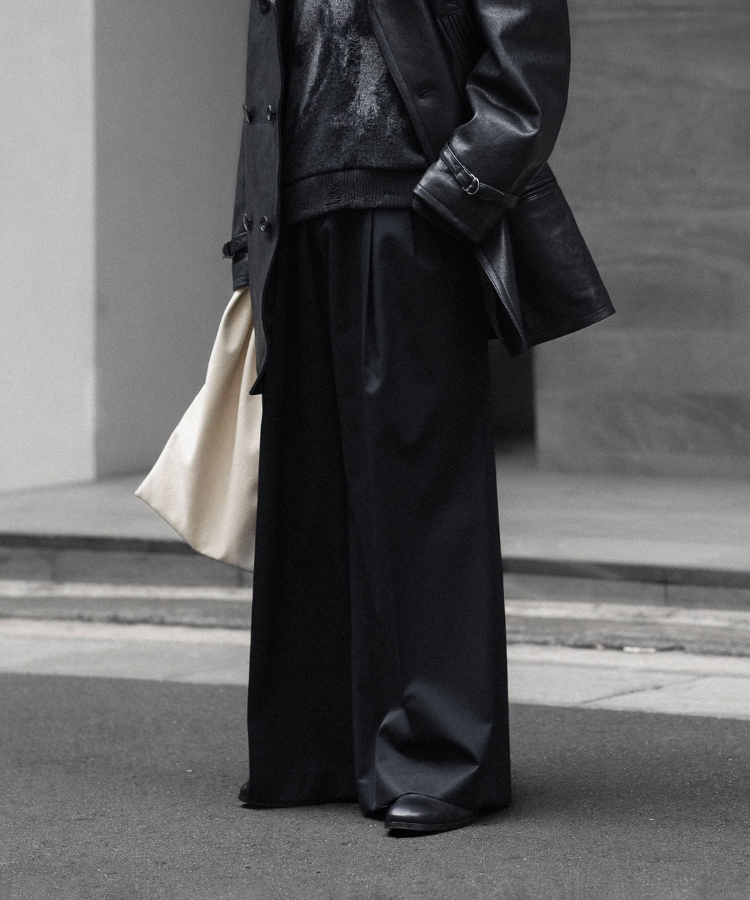 SUBLATIONS サブレーションズのSUPER140 3TUCK BAGGY TROUSERSのBLACK 公式通販サイトsession福岡セレクトショップ
