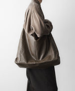 画像をギャラリービューアに読み込む, ssstein(シュタイン)のGOAT LEATHER SHOULDER BAG - OLIVEの公式通販サイトsession福岡セレクトショップ
