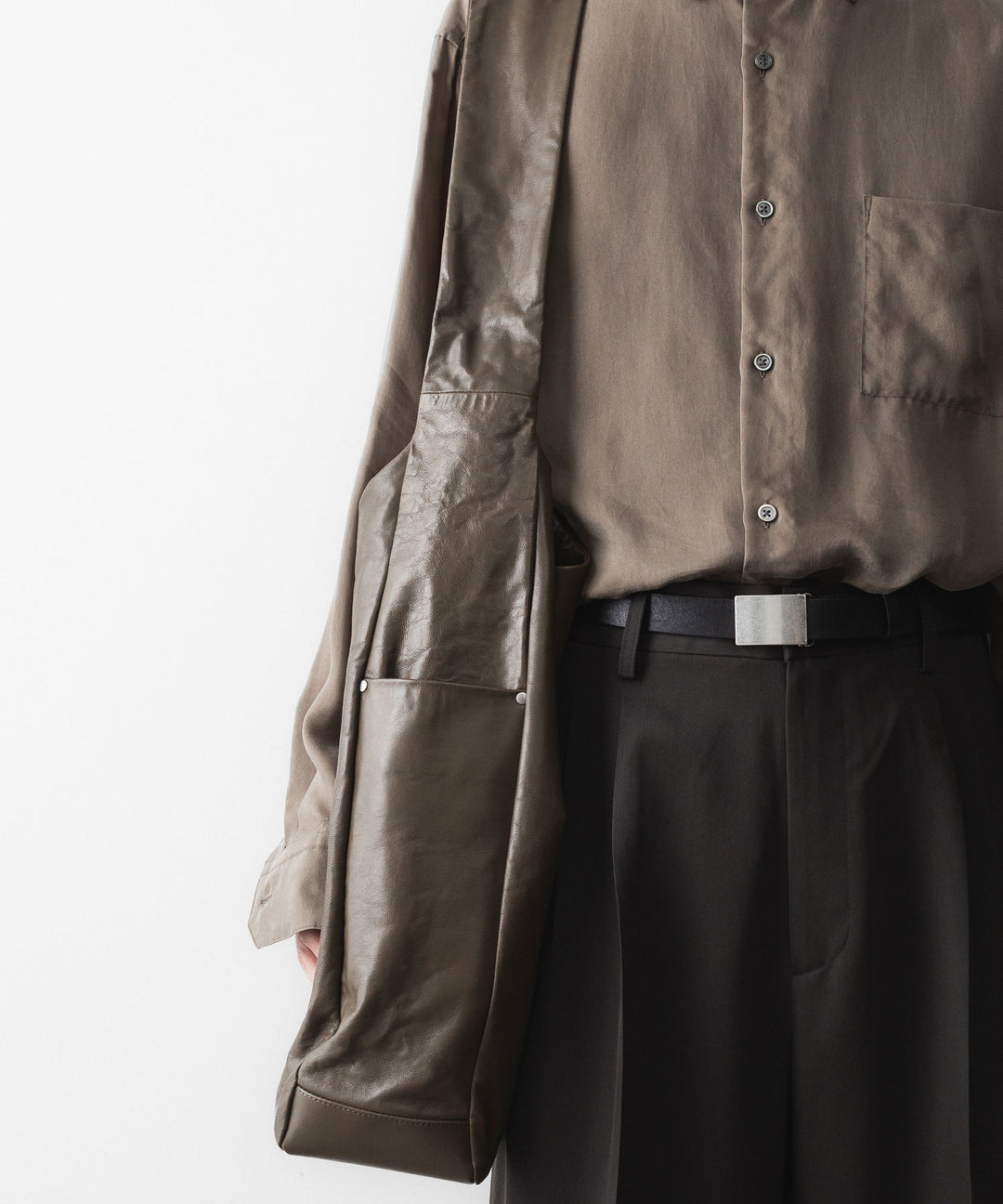 ssstein(シュタイン)のGOAT LEATHER SHOULDER BAG - OLIVEの公式通販サイトsession福岡セレクトショップ