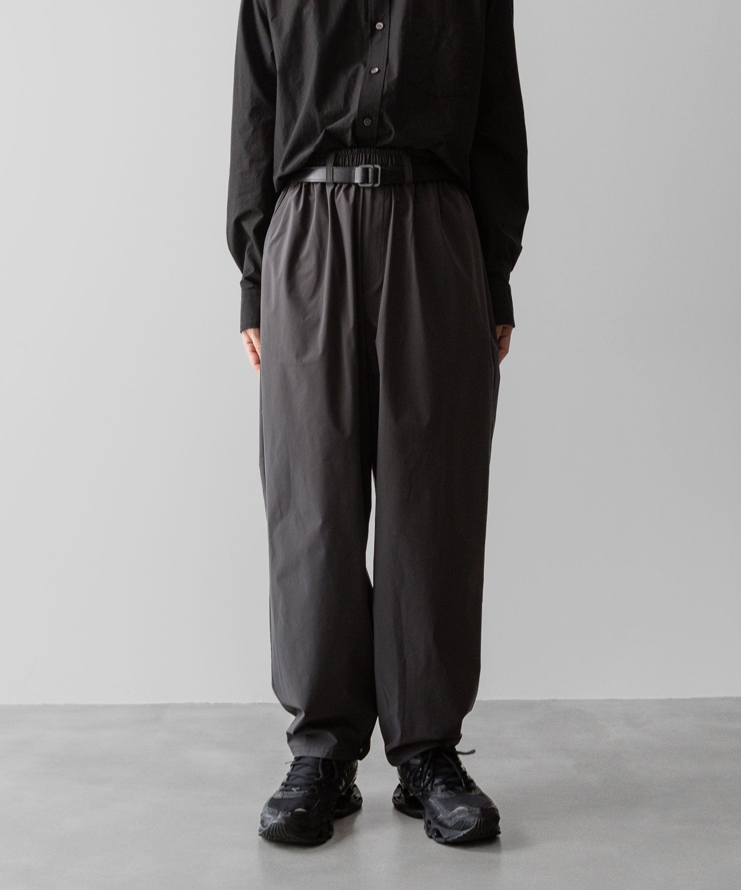 ssstein(シュタイン)の24AWコレクション WINDBREAKER EASY WIDE TROUSERS - CHARCOAL 公式通販サイトsession福岡セレクトショップ