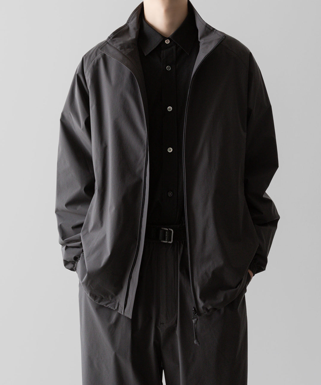 ssstein(シュタイン)の24AWコレクション WINDBREAKER STAND COLLAR JACKET - CHARCOAL 公式通販サイトsession福岡セレクトショップ