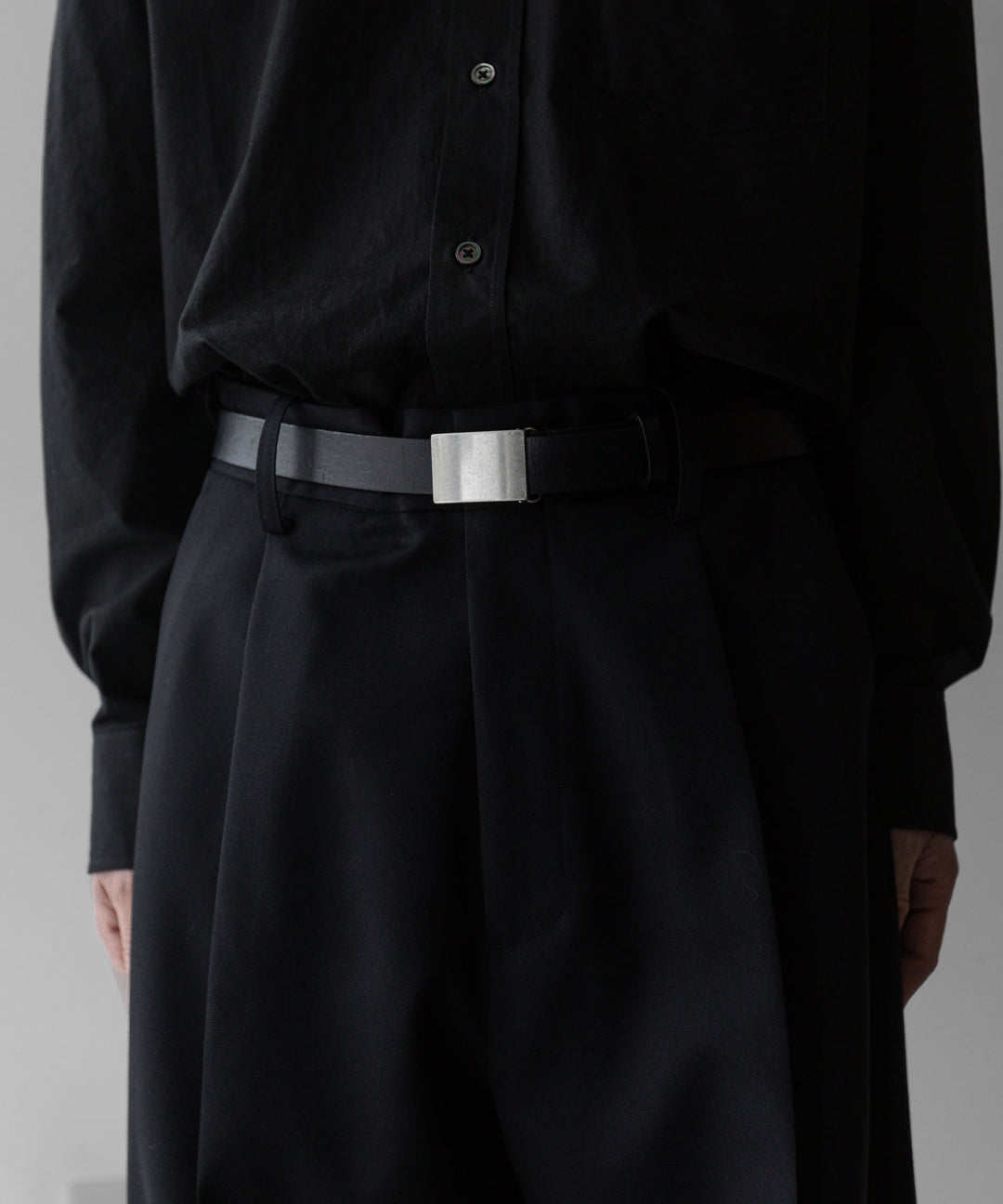 stein(シュタイン)の24SSコレクションEXTRA WIDE TROUSERS のBLACK