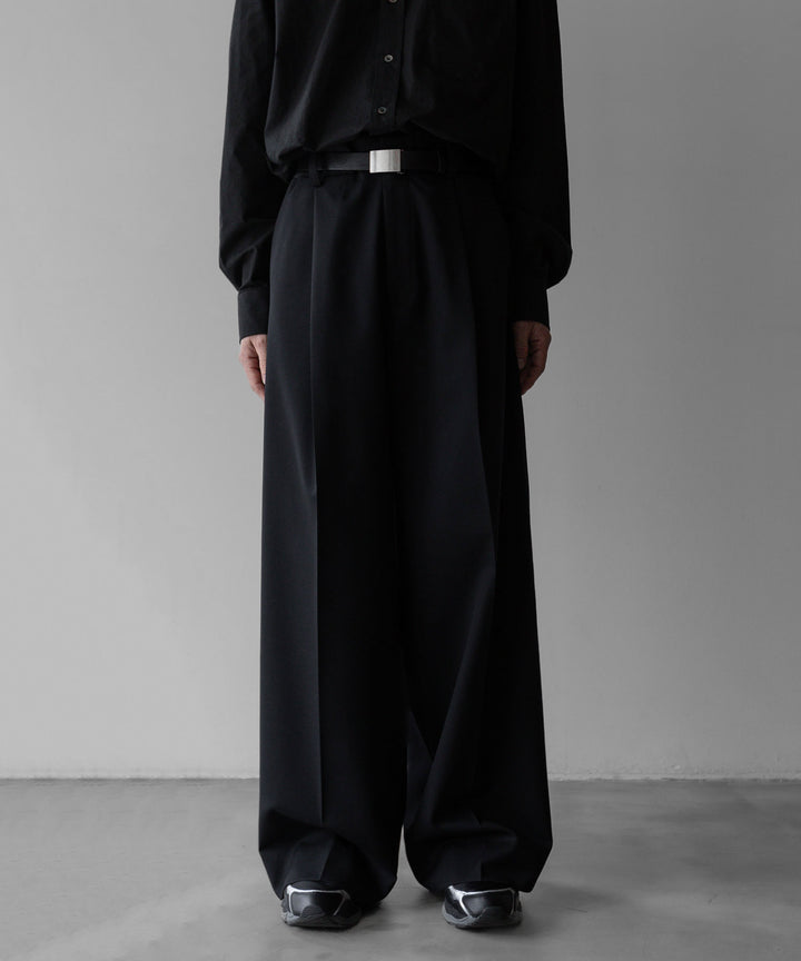 stein(シュタイン)の24SSコレクションEXTRA WIDE TROUSERS のBLACK