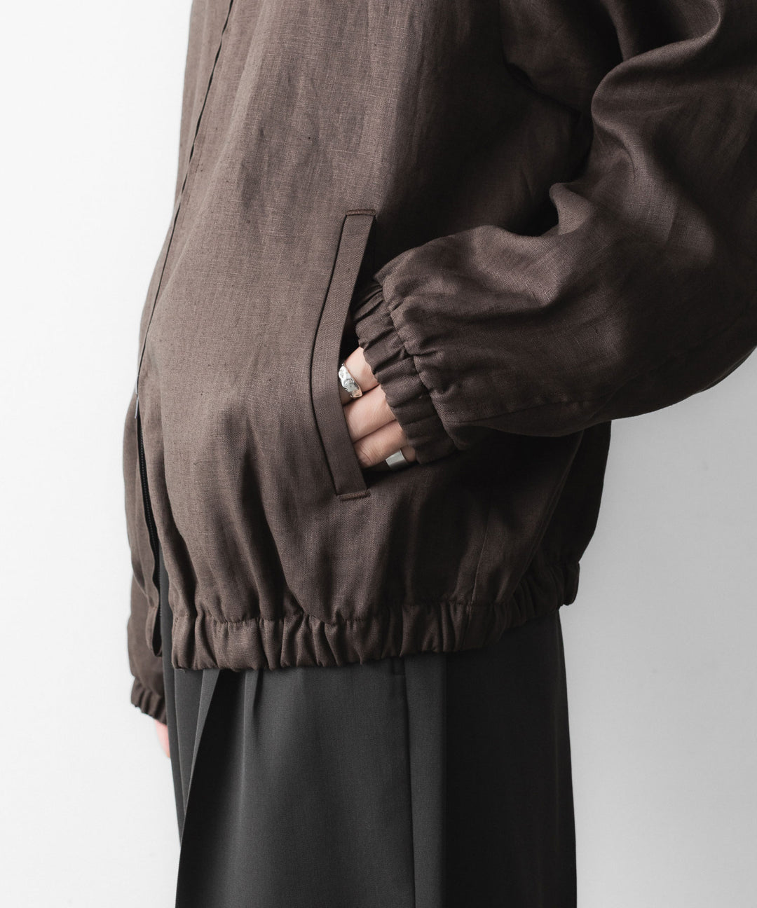 ssstein(シュタイン)の LIGHT LINEN SHIRRED LIGHT ZIP JACKET - BROWNの公式通販サイトsession福岡セレクトショップ