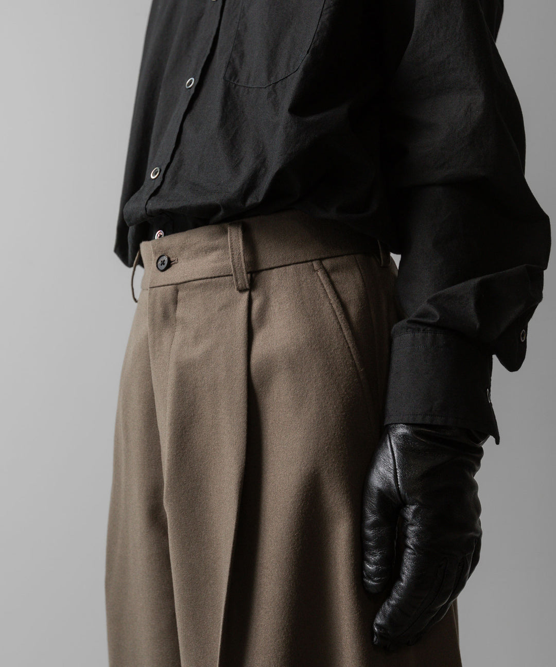 ssstein(シュタイン)の24AWコレクション EXTRA WIDE TROUSERS - DARK BEIGE 公式通販サイトsession福岡セレクトショップ