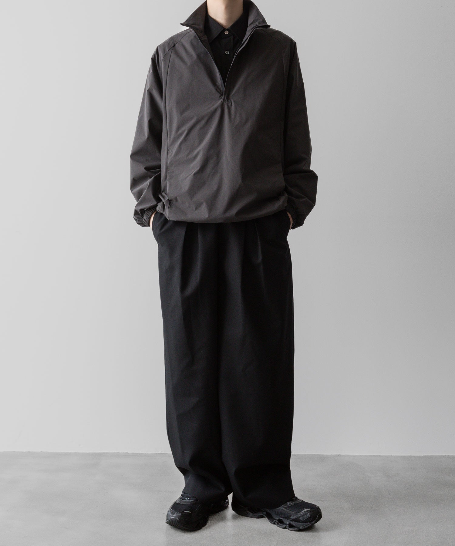 ssstein(シュタイン)の24AWコレクション WINDBREAKER NYLON HALF ZIP PULLOVER - CHARCOAL 公式通販サイトsession福岡セレクトショップ