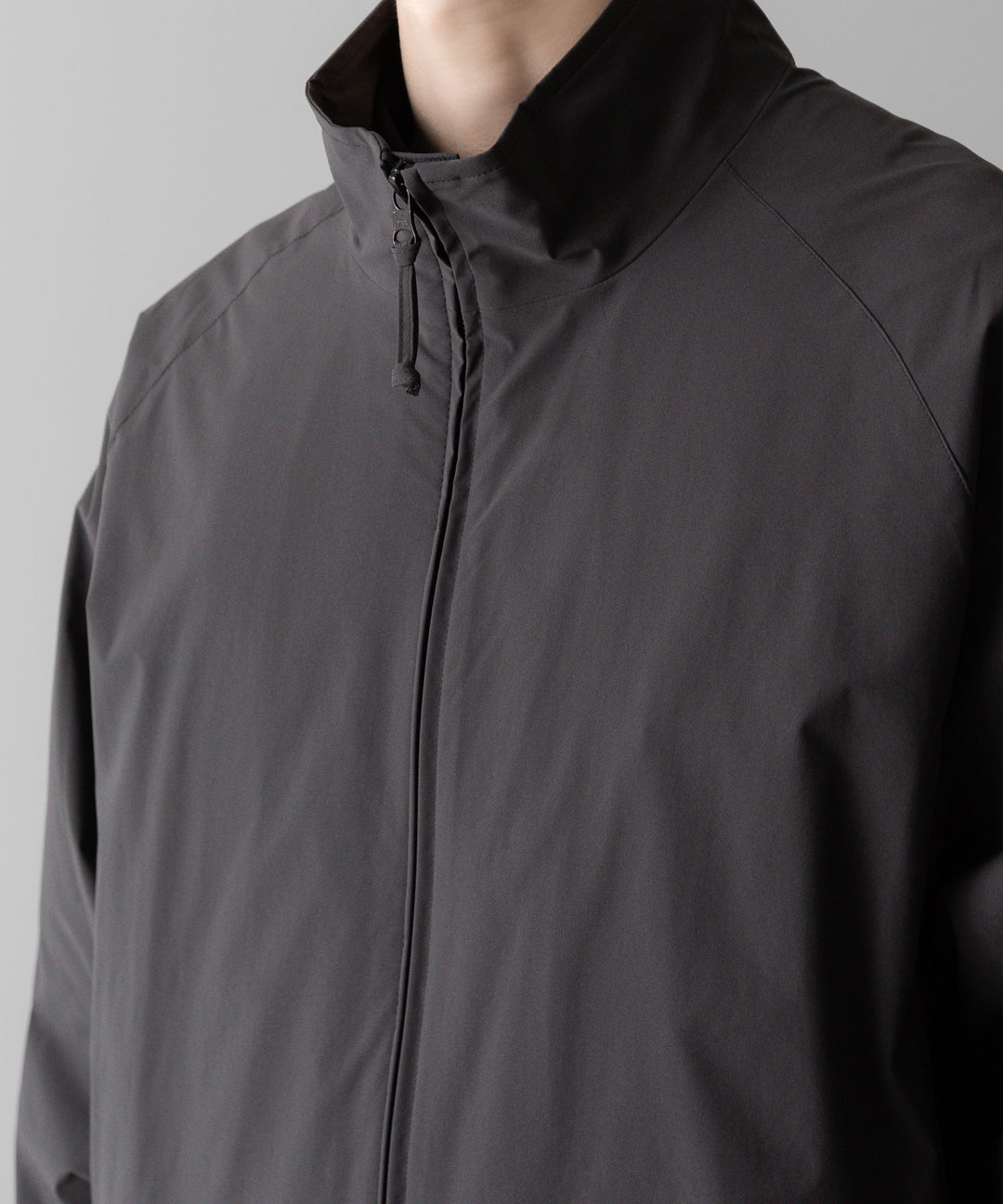 ssstein(シュタイン)の24AWコレクション WINDBREAKER STAND COLLAR JACKET - CHARCOAL 公式通販サイトsession福岡セレクトショップ