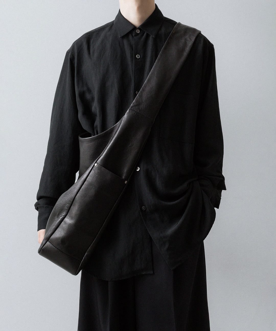 ssstein(シュタイン)のGOAT LEATHER SHOULDER BAG - BLACKの公式通販サイトsession福岡セレクトショップ
