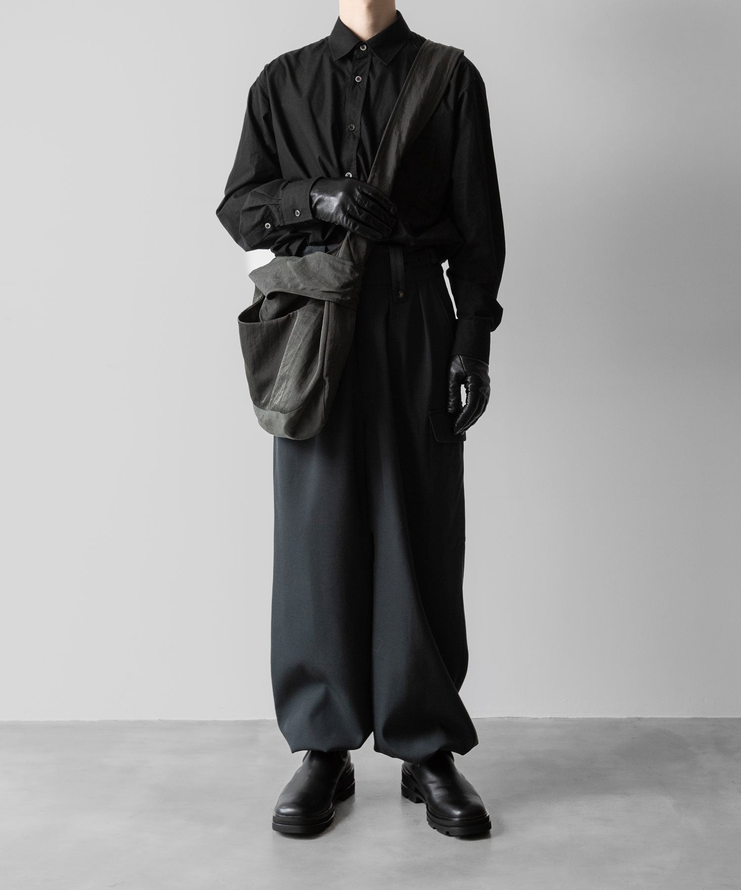 SUBLATIONS サブレーションズのHEAVY WOOL GABARDINE GURKHA CARGO PANTS - SLATE GREYの公式通販サイトsession福岡セレクトショップ