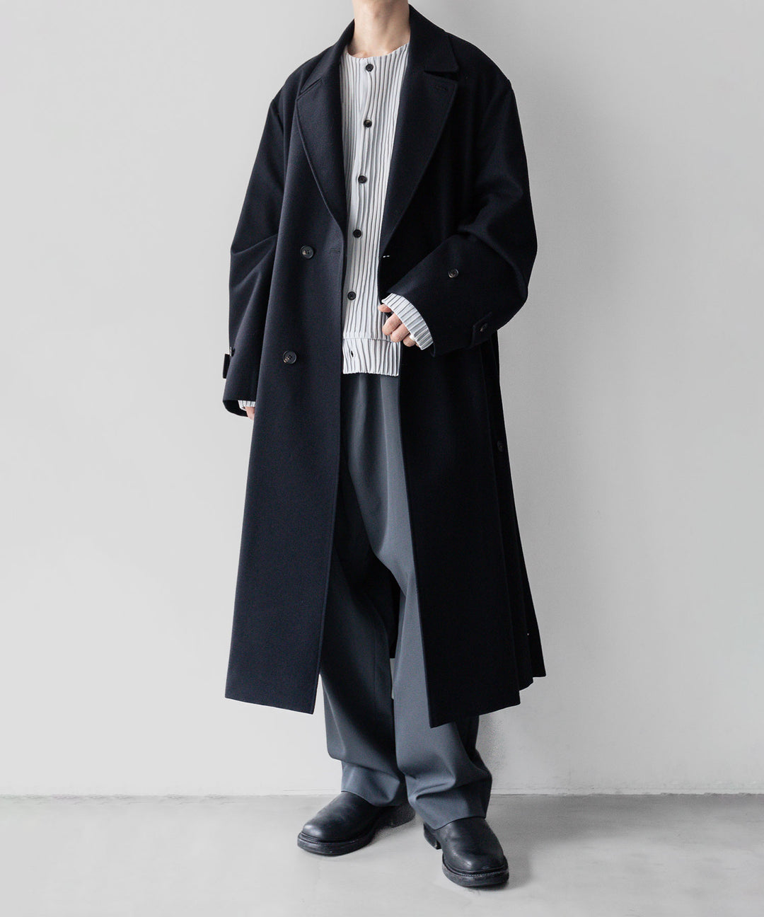 stein(シュタイン)の23AWコレクションOVERSIZED LAYERED SINGLE COATのDARK NAVY sessionセッション福岡セレクトショップ 公式通販サイト