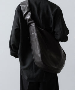 ssstein / シュタイン】GOAT LEATHER SHIRRING HANDLE SHOULDER BAG
