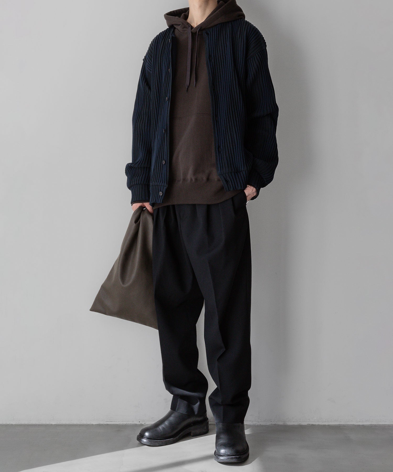 stein(シュタイン)の23AWコレクションOBLIQUE PATTERNED KNIT CARDIGANのDARK NAVY 公式通販サイト session福岡セレクトショップ