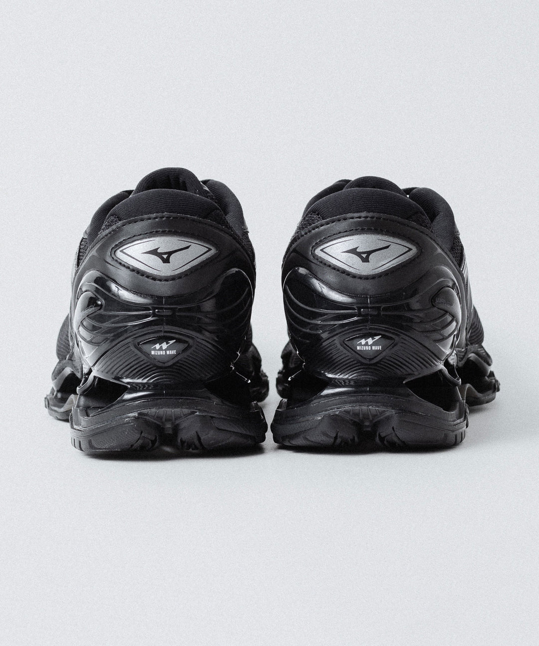 MIZUNO-ミズノのスニーカー WAVE PROPHECY LSのBLACK 公式通販サイトsession福岡セレクトショップ