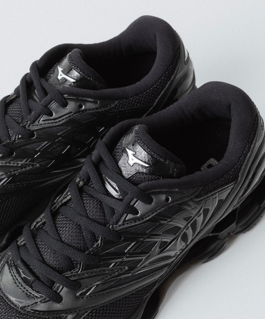 MIZUNO-ミズノのスニーカー WAVE PROPHECY LSのBLACK 公式通販サイトsession福岡セレクトショップ