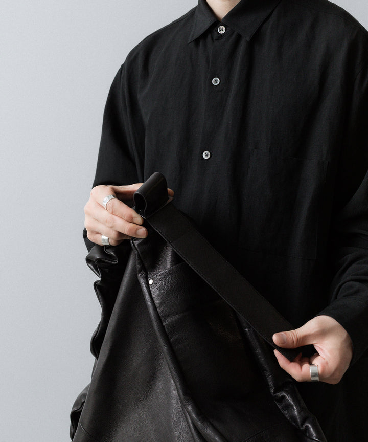 ssstein(シュタイン)のGOAT LEATHER SHIRRING HANDLE SHOULDER BAG - BLACKの公式通販サイトsession福岡セレクトショップ