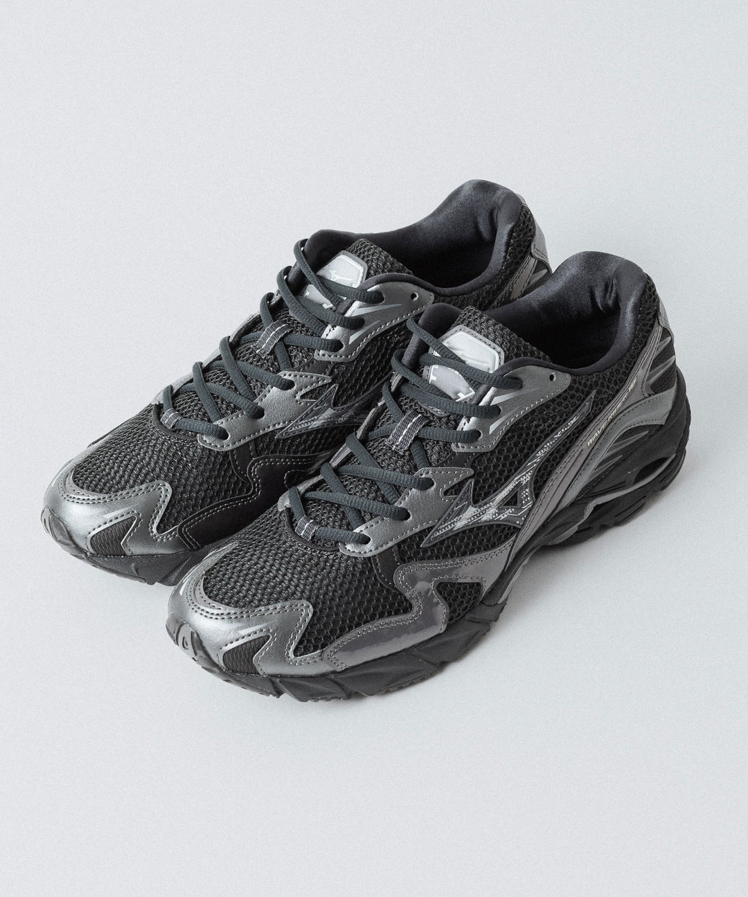 MIZUNO ミズノWAVE RIDER 10のBLACK×BLACK×METALLIC GREY 公式通販サイトsession福岡セレクトショップ