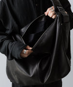 画像をギャラリービューアに読み込む, ssstein(シュタイン)のGOAT LEATHER SHIRRING HANDLE SHOULDER BAG - BLACKの公式通販サイトsession福岡セレクトショップ
