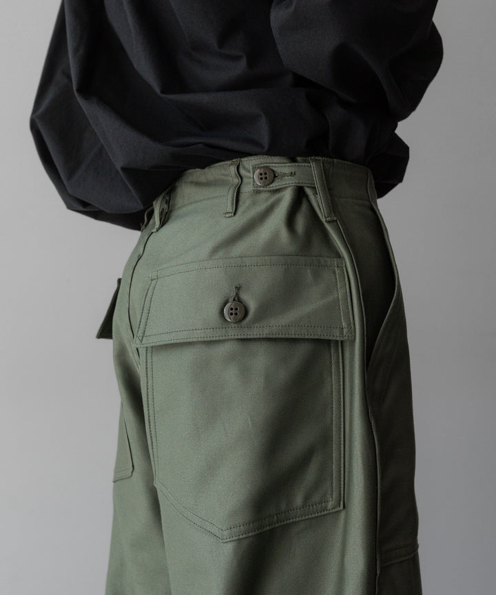 INTÉRIM/インテリムのGIZA BACK SATIN BAKER PANTSのOLIVE公式通販サイトsession福岡セレクトショップ