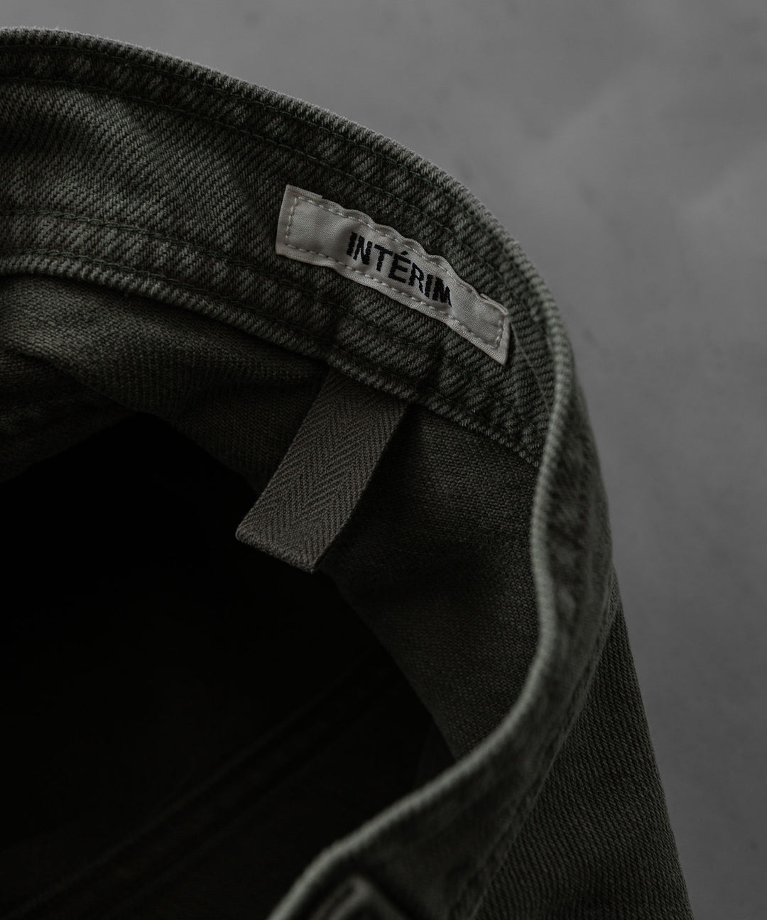 INTÉRIM(インテリム)のUSED WASHED HEAVY PIMA TWILL FRENCH AIR FORCE MECHANIC PANTS - U.OLIVEの公式通販サイトsession福岡セレクトショップ