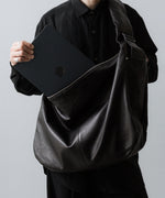 画像をギャラリービューアに読み込む, ssstein(シュタイン)のGOAT LEATHER SHIRRING HANDLE SHOULDER BAG - BLACKの公式通販サイトsession福岡セレクトショップ
