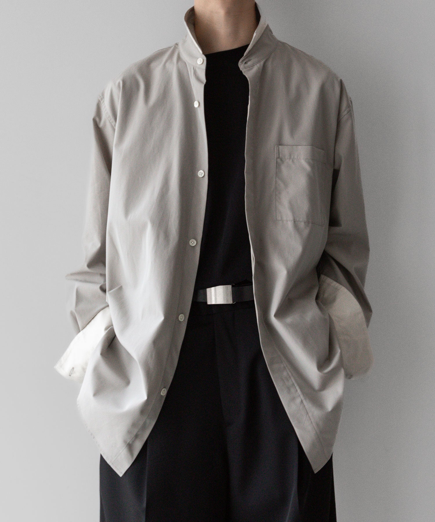 Back Button Ed 【stein / シュタイン】OVERSIZED BACK BUTTONED SHIRT - GREIGE | 公式通販サイト session ...