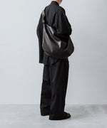画像をギャラリービューアに読み込む, ssstein(シュタイン)のGOAT LEATHER SHIRRING HANDLE SHOULDER BAG - BLACKの公式通販サイトsession福岡セレクトショップ
